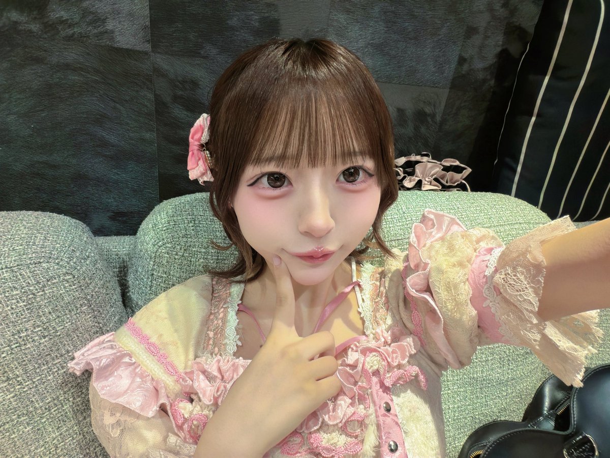 ako_parasai's tweet photo. いつのまにかその全て視界に入ってくるの https://t.co/ws6KHpwkGe