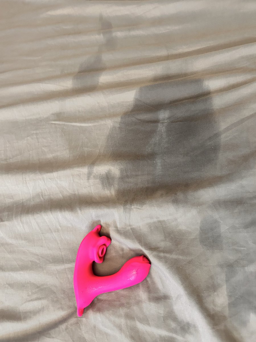 FavDistraction8's tweet photo. If you didn’t DM me earlier then you missed out on all the fun and seeing how this….. turned to this…..

Click the link below if you wanna see more 💋 

https://t.co/kKYziye563

#maturewoman #pinkhair #onlyfans
#onlyfansuk #morningorgasms https://t.co/PqRXTODaQe