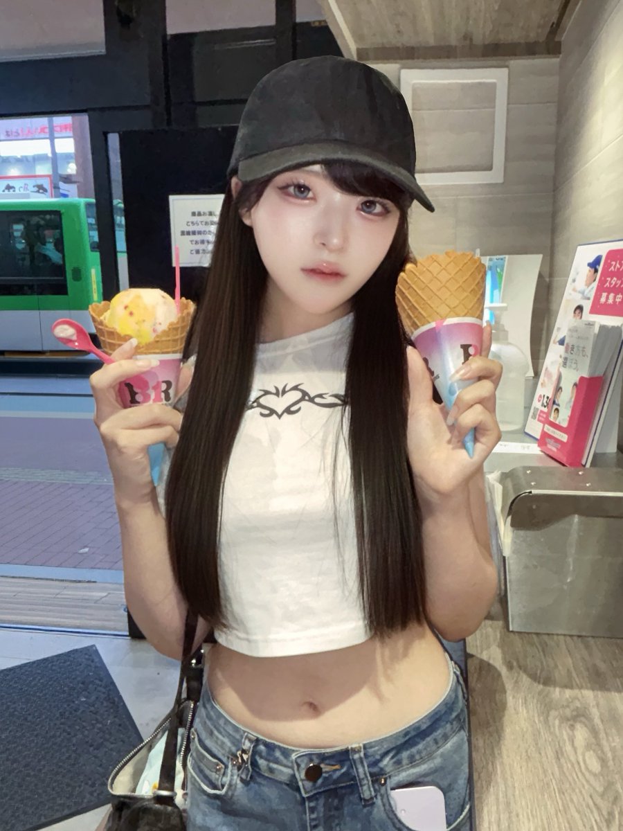 maid_heart1's tweet photo. お姉さんなはあとも……？♡ https://t.co/gRDDNGGn7s