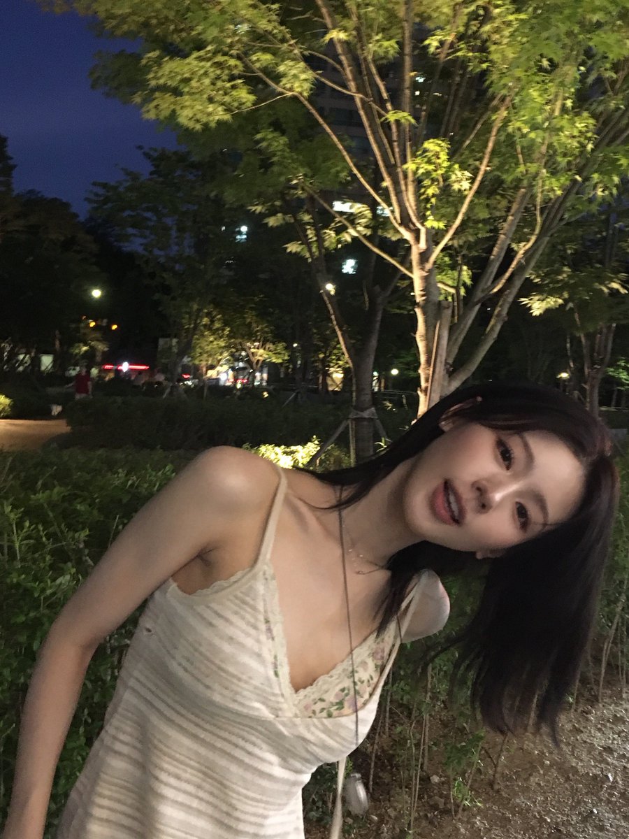 jjangmiyeon's tweet photo. 🐰🫧 https://t.co/hhJvSWooN9