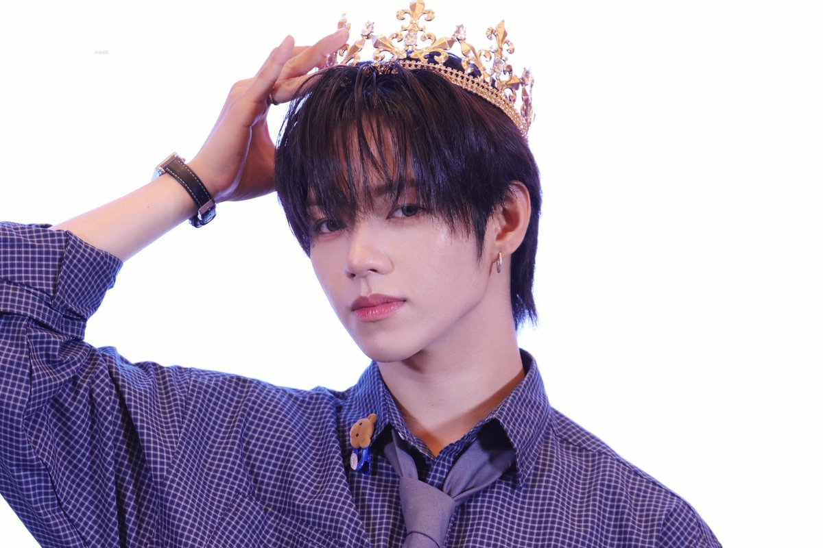 crushon421's tweet photo. 오늘 ㄹㅇ 쩰자님👑💕 https://t.co/9fOaSkswP5
