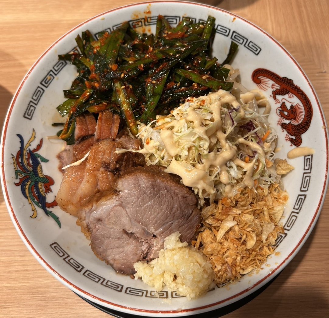 Nadir___46's tweet photo. バカみたいな美味さでした。
#豚山 https://t.co/f3iHSOo9DR