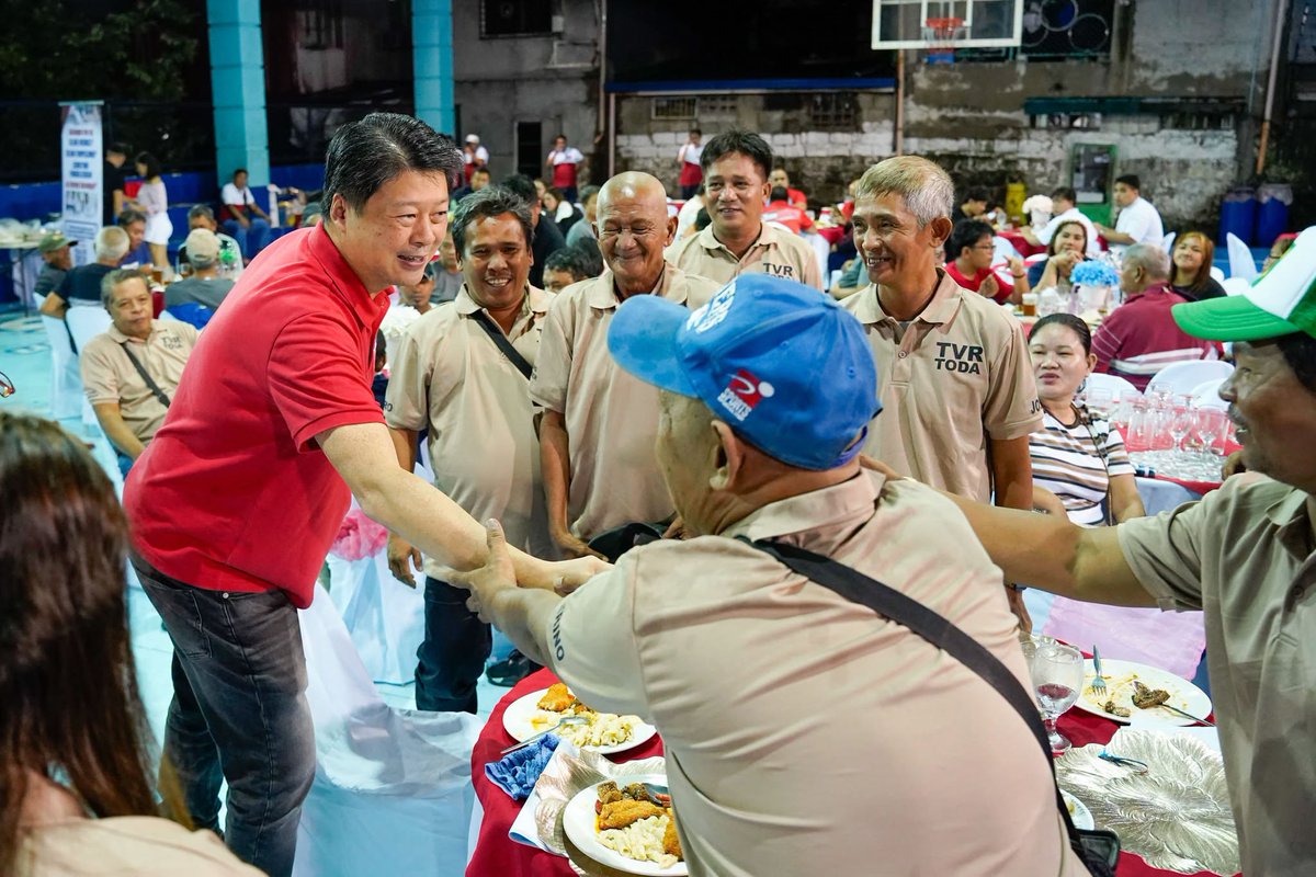 CongressTVD's tweet photo. Dumalo si Valenzuela City 1st District Rep. Kenneth Gatchalian sa masayang oath-taking at fellowship dinner ng mga opisyales at miyembro ng BALMATODA, TVR TODA, at AMTODA.
Courtesy: Kenneth Gatchalian | FB
#CongresstvDigital #cogresstv #congressnews #CongEfforts #TODA #WeKENdoMore