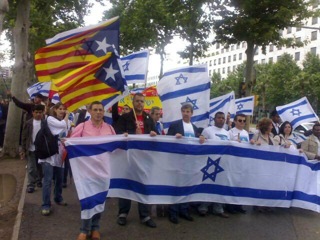 VanguardRojo's tweet photo. @sevendenconejos @Pulcineta @GermanPerez79 Por mucha fachada de izquierda y rebeldía q os pongáis las raíces ideologicas de los secesionismos son las q son. Sabino Arana era un racista de manual. https://t.co/vZkmAd8HEe