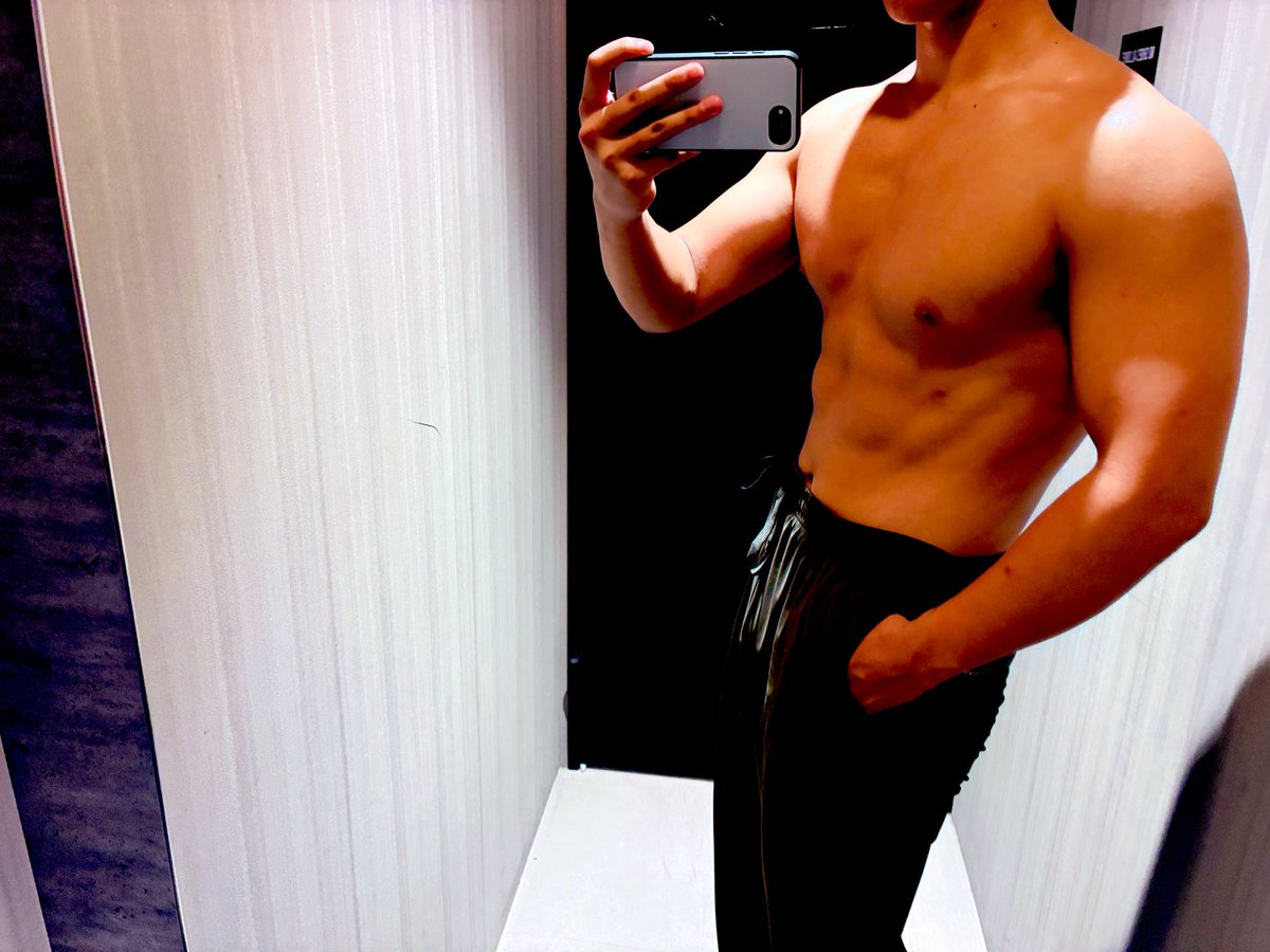 GYOU80221895's tweet photo. 今日はめずらしく用事が無かったので午前中ずっと寝てしまった…
という訳で良いお盆を過ごせました、また頑張ります(o・・o)/ https://t.co/9OYf2K7gjp