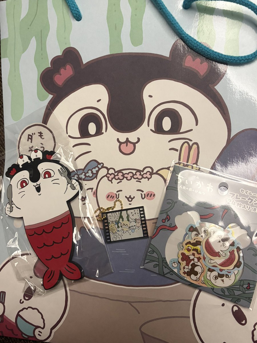 _zuu86's tweet photo. セイレーンちゃんばっかり買っている場合ではない（＋セイレーンファイル2種類買った） https://t.co/TtE9ygYWUt