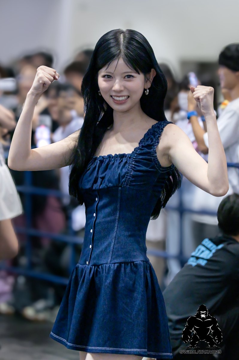 WithU_AYAKA1029's tweet photo. 260811 全員オフィシャル出待ち会
めちゃめちゃ弱そうなパワー💪
笑顔全開で可愛すぎるゆ💛🤤

#NiziU #니쥬
#NiziU_Portfolio
#RIKU_bubble https://t.co/UyR5oJMoar