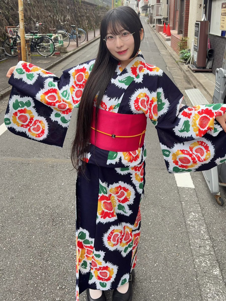 Rin_Wada's tweet photo. 浴衣オンラインチェキ撮ったよ❣️注文してくれた方ありがとう❣️似合います❣️楽しみにしてね❣️ https://t.co/FOP2JMKz7r