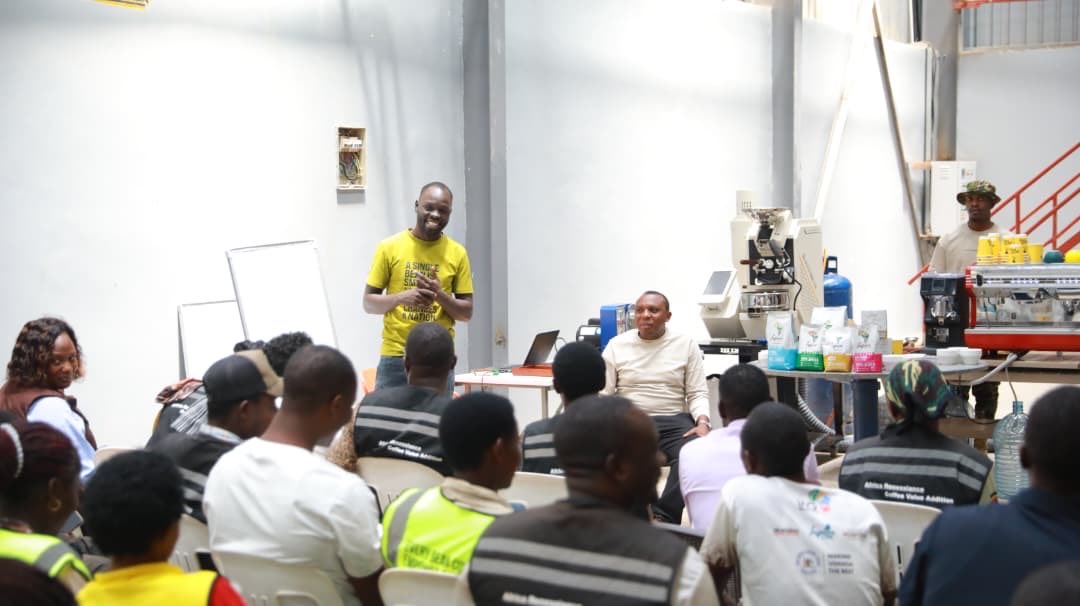 TugumeNelsonO's tweet photo. Our Teams today are beginning on key life soft skills in the cofffee economy revolution, we continue to spur innovation https://t.co/ulOA4NnWWZ