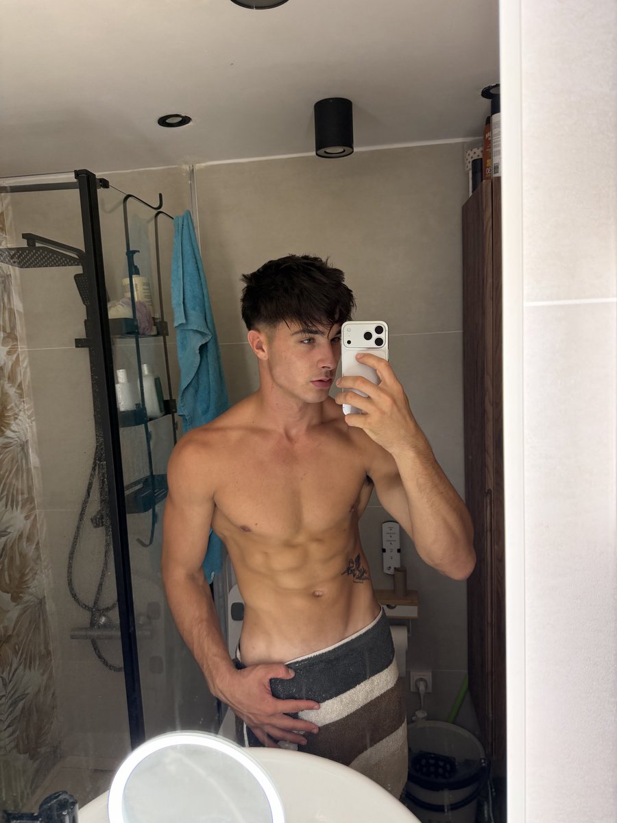 joelstrongsw's tweet photo. https://t.co/QqYMxqbbxa   Onlyfans 🔥🔥🇪🇸 #boy https://t.co/2QZ3Kw9m7S