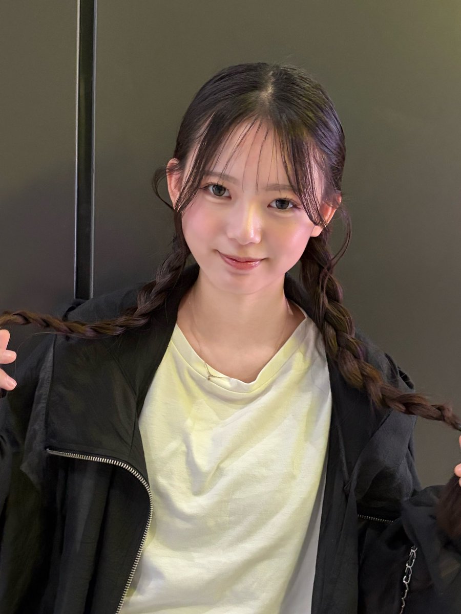 aori_LARMESTONE's tweet photo. みつあみ〜！꒰ᐡ- ‧̫ -ᐡ꒱ https://t.co/q5fscCR50Y