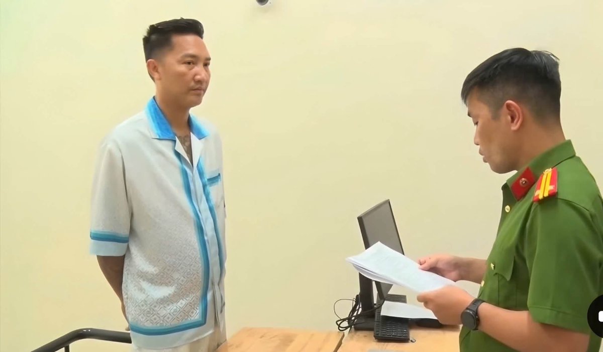 KunZinCrypto's tweet photo. Những hình ảnh mới nhất Của Huấn Hoa Hồng ở cơ quan điều tra https://t.co/TkVESBQEDW
