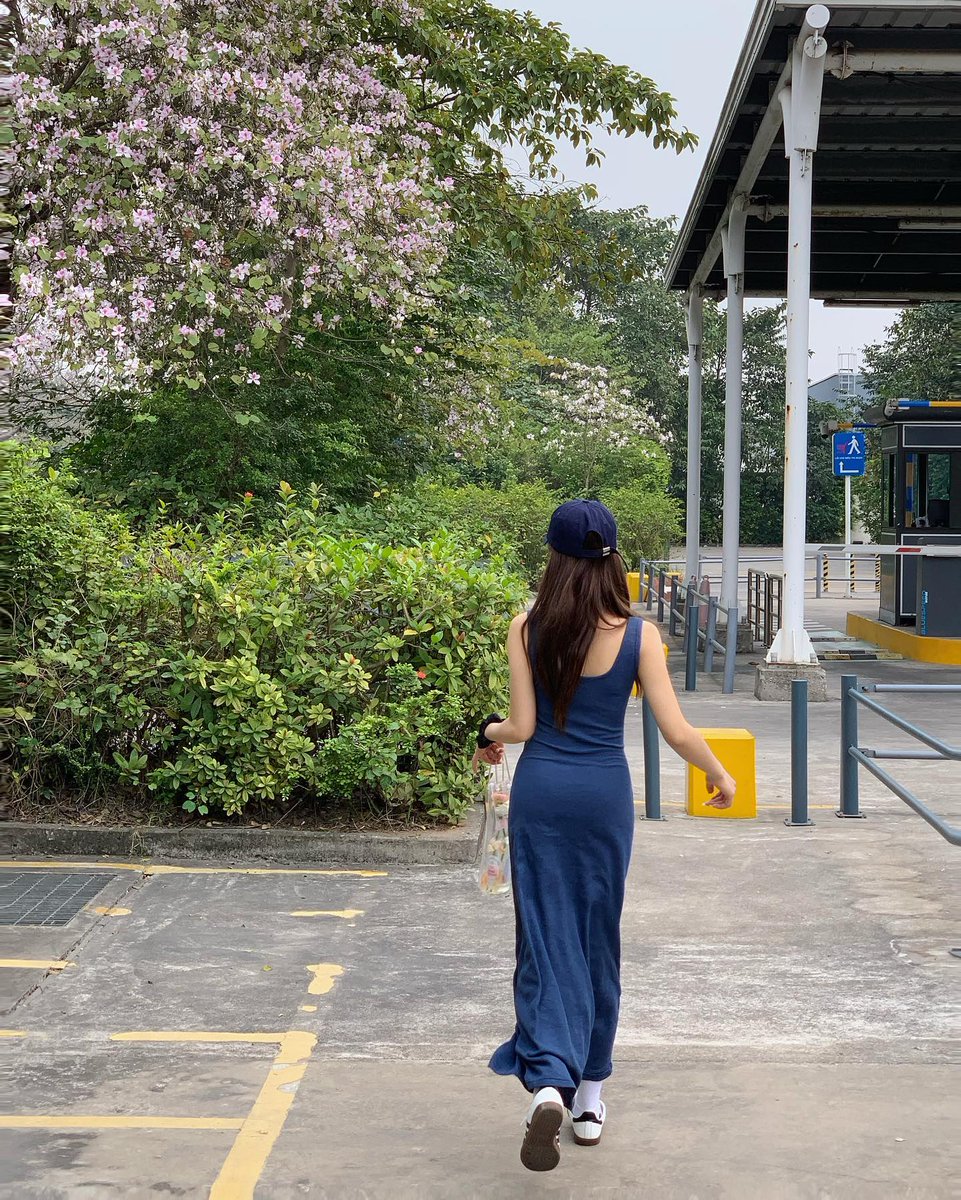 limasilvan's tweet photo. Howdy! 🌻 Don’t forget: there’s magic in kindness, sprinkle it everywhere you go. 🌈
rsPC https://t.co/cH5QBdjCAh