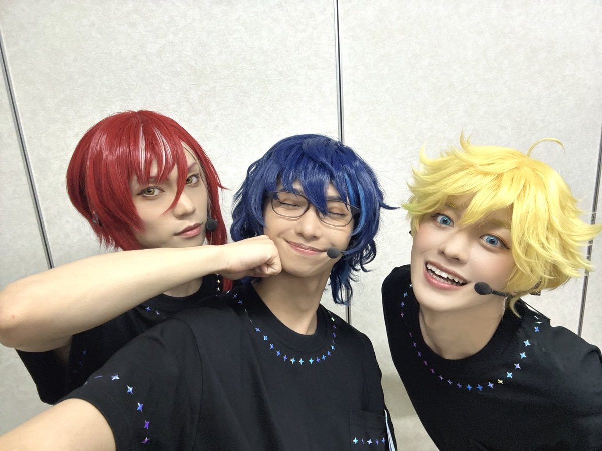 KudoHiromu's tweet photo. 『あんさんぶるスターズ！THE STAGE』
-10th Anniversary LIVE-

兵庫公演の初日でした！！
ご来場誠にありがとうございました！

また新しい地であんステを届けることができて幸せです！

ラスト2公演、思い残すことのないように一緒に全力で楽しみましょう！！

写真はEdenと⚡️

#あんステ https://t.co/DnR7I13lRd