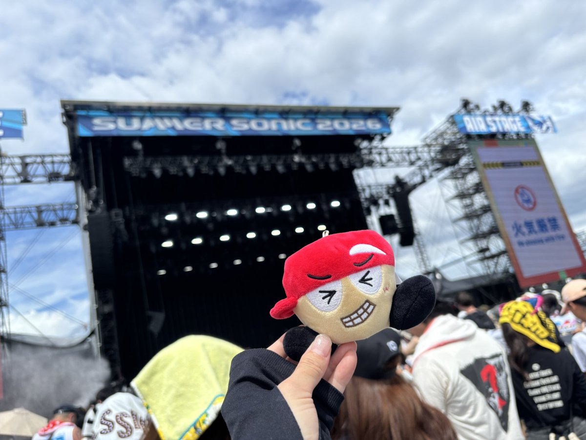 ma_west0822's tweet photo. サマソニ大阪楽しかった✨

今回の件について良くも悪くもきっと届いてるよね、今まで以上に感じ取れるものが多くて🥲

でも私は変わらず皆さんを応援するよ🌈
ヤツ持って応援してる方も多くて嬉しかったな😌
どうか心と身体ゆっくり休めて、また最高の皆さんに会えますように💫
#WEST. https://t.co/UcbdqdKUut