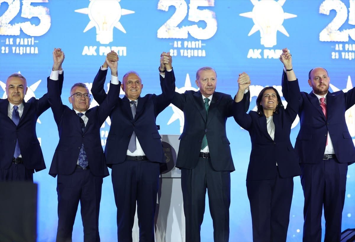 omerkarakas09's tweet photo. Hoşbulduk @Akparti ! https://t.co/72tKcOiJfq