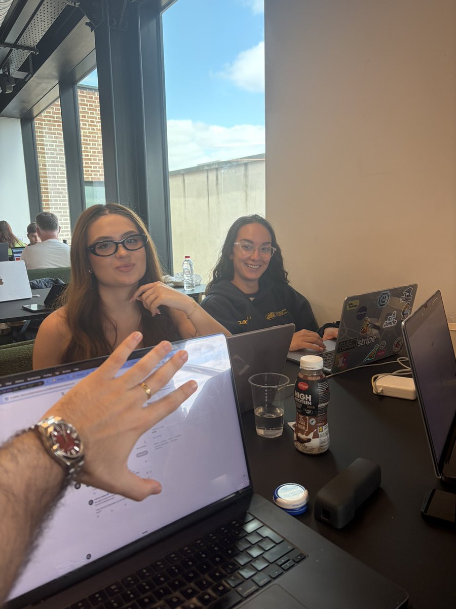 _MarcosValera's tweet photo. @unifygtm x @LetsGiveAGo x oai

using @ElevenLabs x @zernio x Gurusup Brain x probably a few more things (we're on it)

blurred pic https://t.co/2tKsrIjqBv