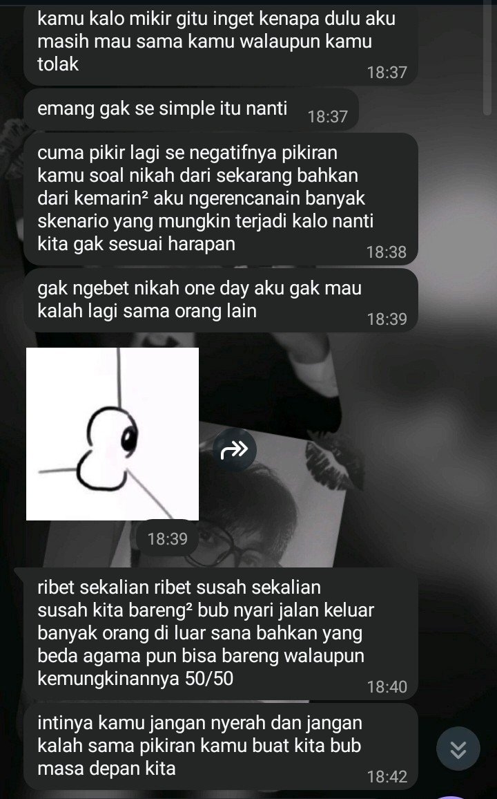 sunjingr's tweet photo. gua nangis senangis nangis nya orang nangis, konteksnya habis cerita kalo ortu ribut lagi dan ada aroma aroma bakal cerai https://t.co/12QuYQ54kG