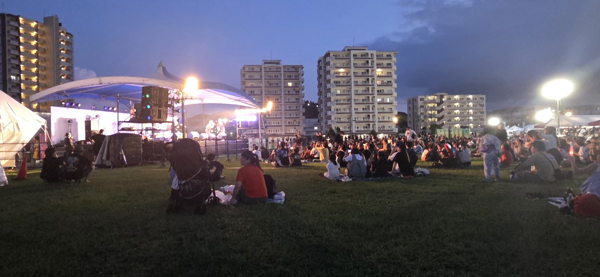 ny21445654's tweet photo. 与那原祭りー！
本番の明日はもっともっと満杯でしょう🔥
ちなみに屋台あるエリアはもっと人いっぱいでした！ https://t.co/Lf0LiF8SNo