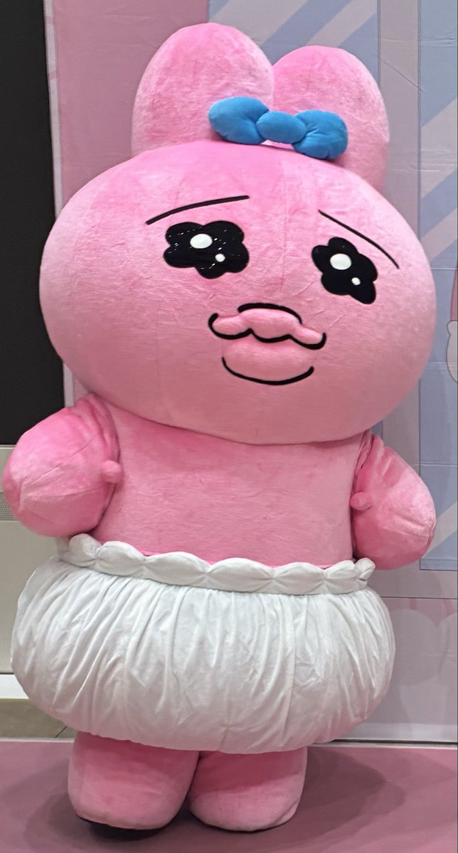 tx_u02's tweet photo. たまたま行ったショッピングモールにおぱんちゅうさぎ来てた🥹🩷 https://t.co/G4nbX0fhLe