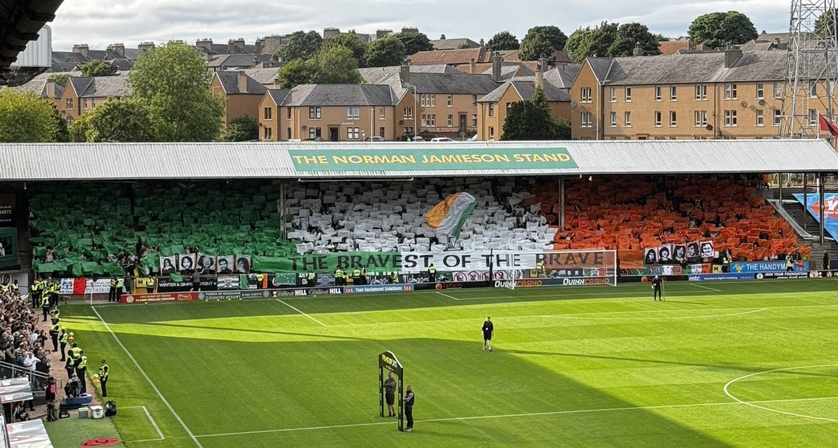 Celticcurio's tweet photo. THE BRAVEST OF THE BRAVE 🇮🇪

📸 @1888Shak https://t.co/8ypYT9fsJq