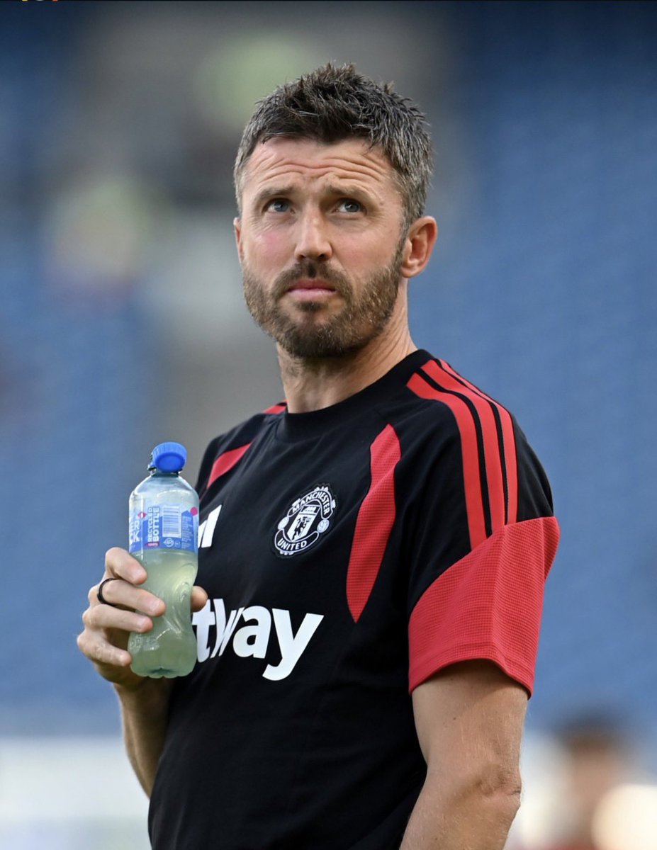 Utdtruthful's tweet photo. 🚨 Michael Carrick said he wants more, BACK the coach. Our season starts in a week. https://t.co/55ctksYGdI
