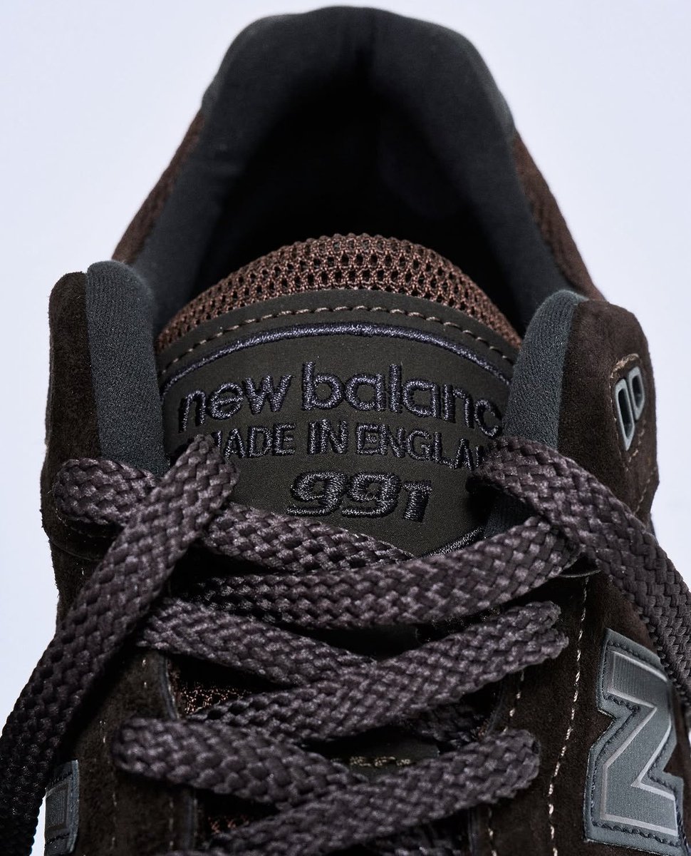 saysamoy's tweet photo. NANGIS.. WARNA COKLAT New Balance | 991V2 KEREN ABIS GUYSS🤎 https://t.co/kT2x3axKC0