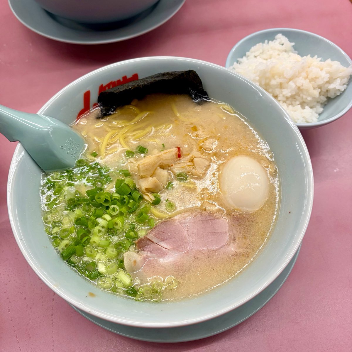 ichigo_manatee's tweet photo. 山岡家の話聞いたので✨✨> ·̫ < https://t.co/1YtLooCnJI