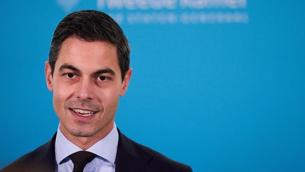 KAFKA_Dev's tweet photo. Inmiddels hebben de dochters van het overleden echtpaar gesproken!
De boeren hadden NIKS te maken met het tragische ongeluk maar toch gaf premier Jetten de boeren de schuld! 

Doe een ❤️ &amp; RT als je ook zo WALGT van leugenaar Jetten! https://t.co/ZTHJyRYNLj