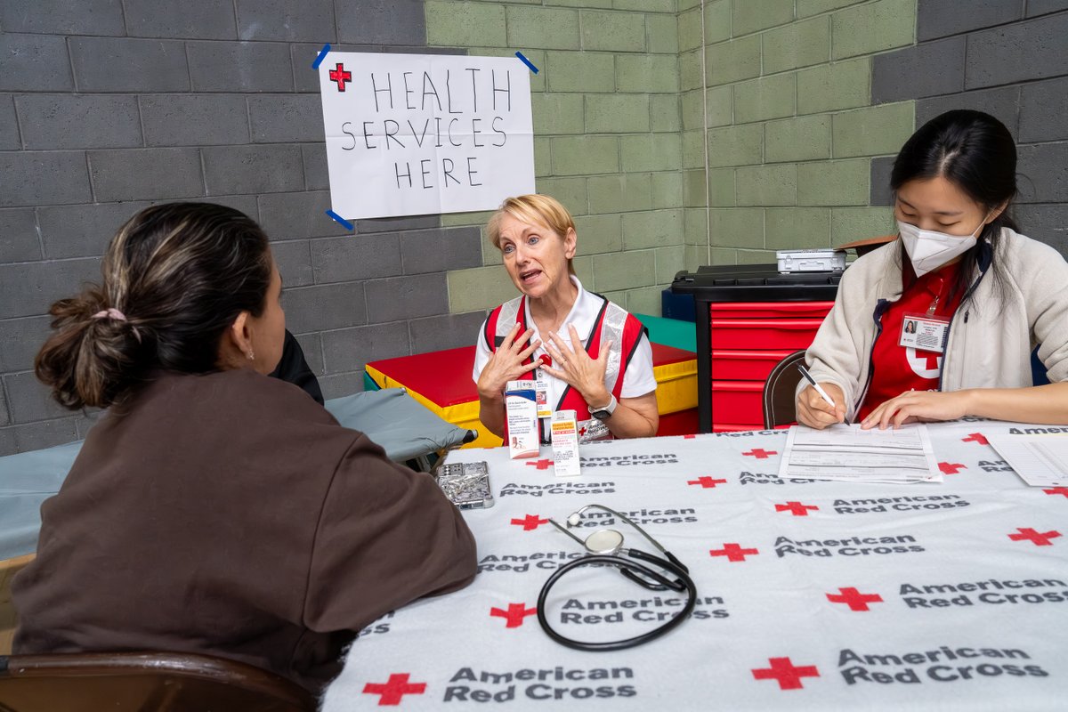 RedCrossLA's tweet photo. ❤️ A Red Cross shelter is more than four walls.

After the Boyle Heights warehouse fire, volunteers provided displaced residents with shelter, meals, health resources, transportation assistance, and connections to recovery support.

#RedCrossLA #DisasterResponse https://t.co/e68Mf1XCw7