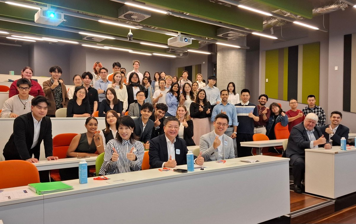 Danil_din's tweet photo. Our team just nailed this collaborative project!  Each member’s unique idea made it shine—proud to work with such a brilliant group! #TeamworkMakesDreamwork https://t.co/5sYXv9WmH8