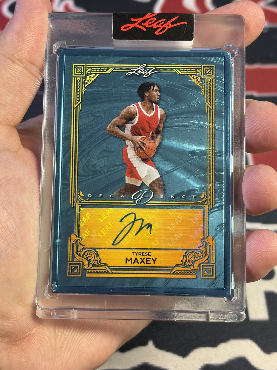 BomberBreaks's tweet photo. Leaf Decadence was bringing the BOOM to the Break Pad yesterday afternoon!  Check out some of our Big Pulls! 🔥🔥 @Leaf_Cards @Erling @drewbrees @Giannis_An34 @TyreseMaxey #thehobby #boxbreaks #sportscards #tradingcards #casebreaks https://t.co/xraNclFCEy