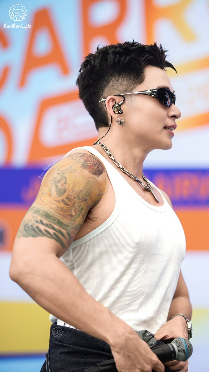 harihari_pic's tweet photo. [HQ] 150826 Carrot Day 2026 - Jun Phạm
Tôi bị Jun Phạm tấn công 🫣
#JunPham #CarrotDay2026 https://t.co/qItxFPRe5v