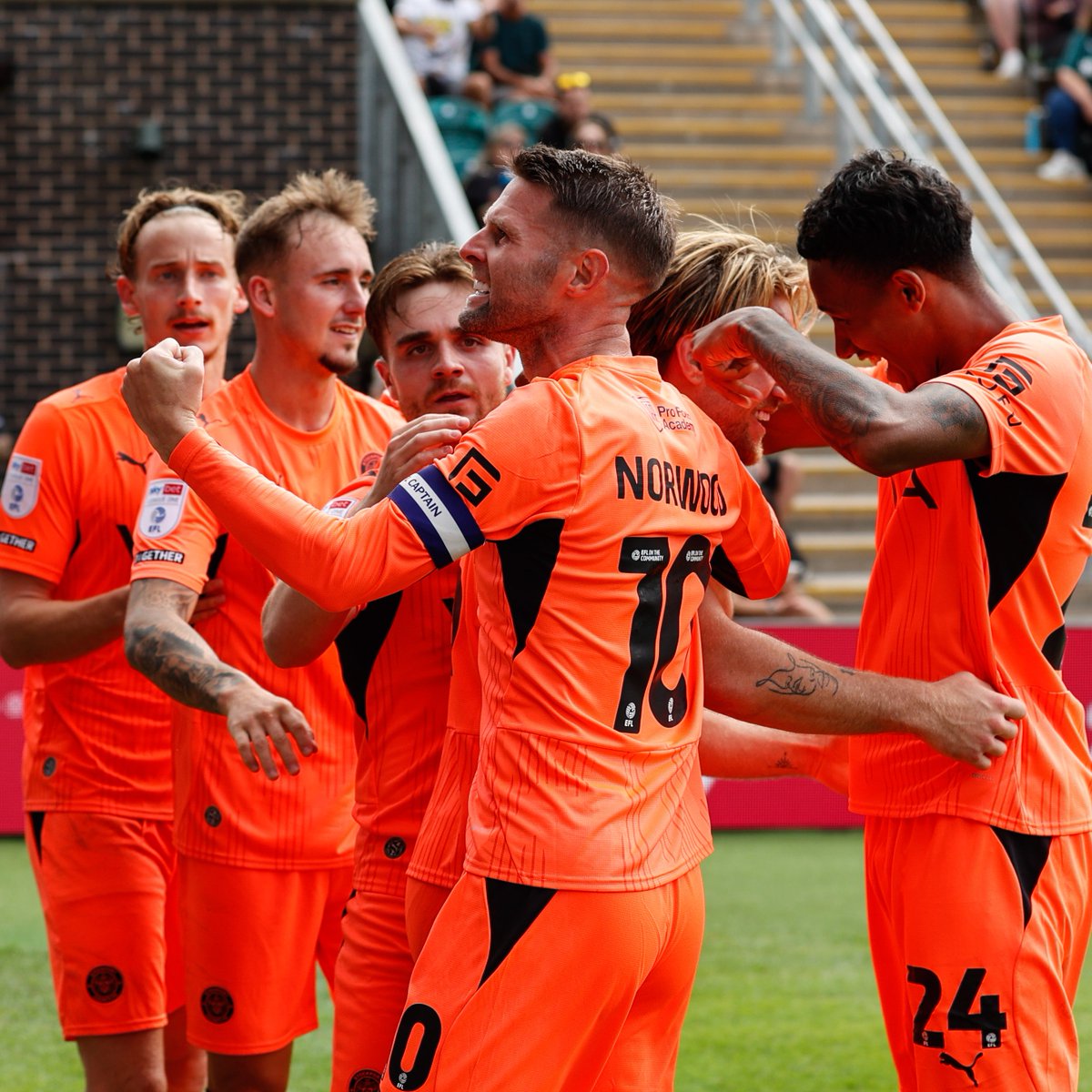 StockportCounty's tweet photo. A winning start for County in Sky Bet League One 😍

Read all about in our match report, now available on the club site.

#StockportCounty