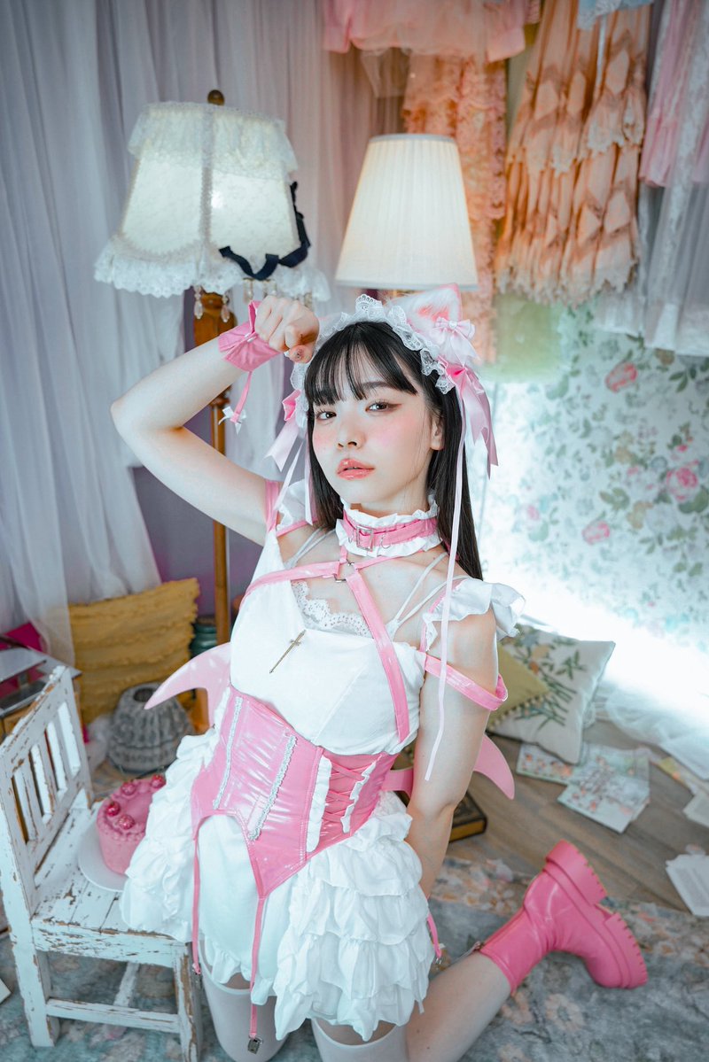 suzzzha's tweet photo. 8/30の撮影会ご予約を明日8/16 20:00〜開始いたします😈
よろしくおねがいします！ https://t.co/PHJkKOby0t