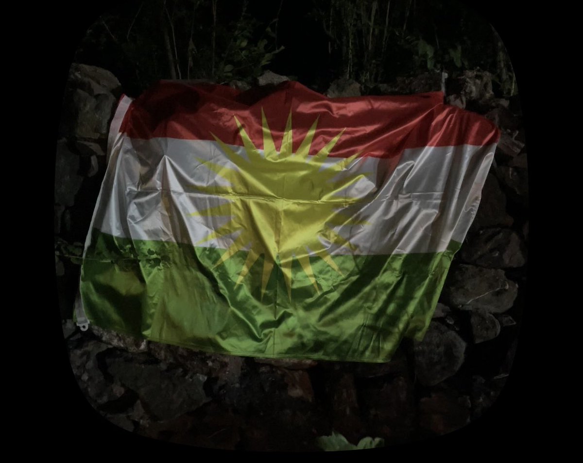 awder315's tweet photo. کوردبون شەڕەفە❤️ https://t.co/WxBdaZKfdB