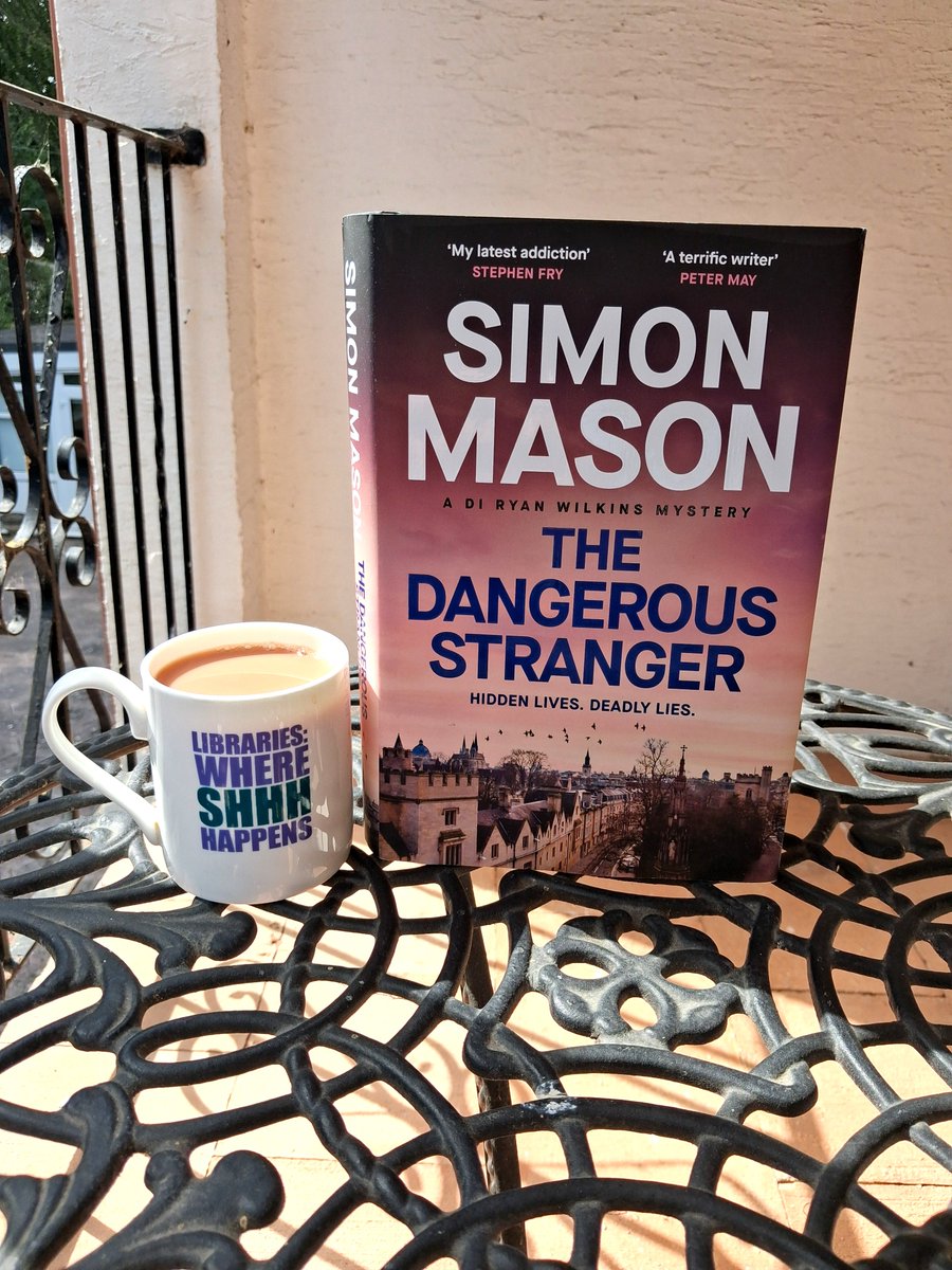 Wiltsplus's tweet photo. @bertsbooks The Dangerous Stranger by Simon Mason. Another great adventure for Oxford's dynamic duo - DI Ray Wilkins and DI Ryan Wilkins. https://t.co/VYTfp7PVkY