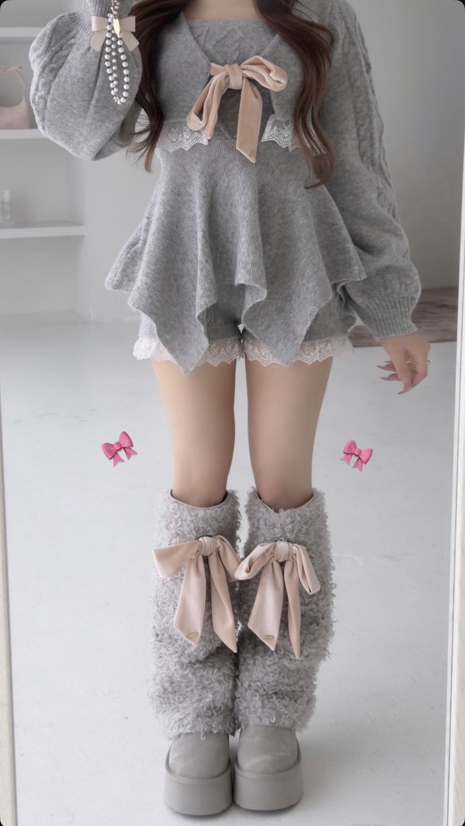 pipku13's tweet photo. ロゼミュの新作可愛すぎて悶絶してるんですけど、着るには絶対に痩せなくては行けないのでそこでも悶絶してる https://t.co/5QZX2HK5aN