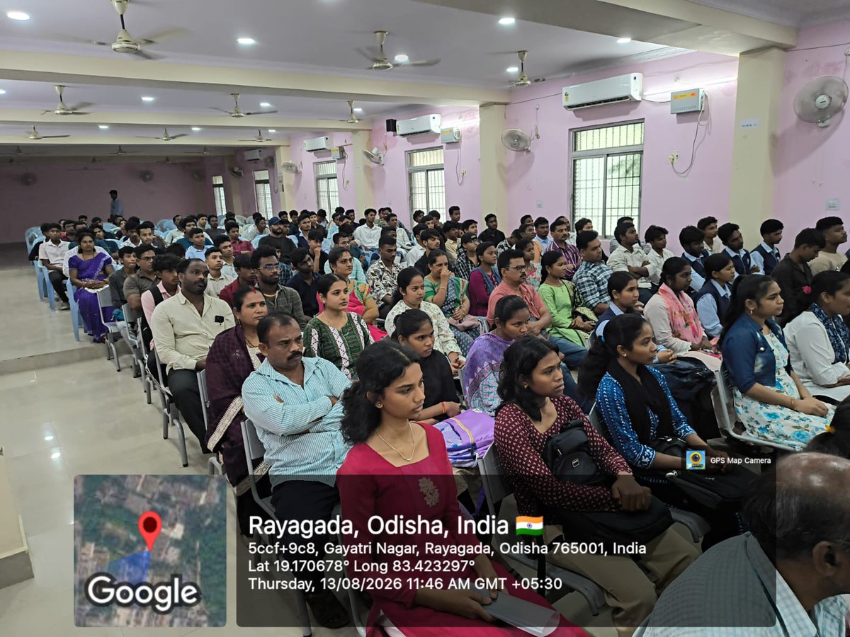 UGMIT79's tweet photo. 🚀 Induction Programme 2026 at UGMIT 🚀
UGMIT conducted its Freshers' Induction Programme on August 13, 2026, to help our new students begin their  Engineering journey. 🎓✨
📋Highlights: Review of the Diploma curriculum and Examination patterns,Placements,Scholarships etc #UGMIT https://t.co/HQIl50m3NU