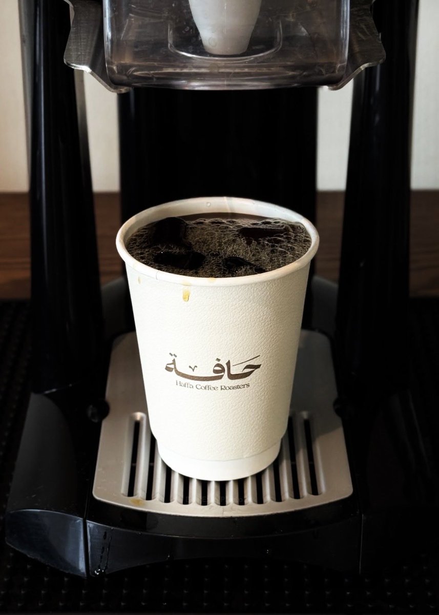 joaanryd's tweet photo. مقهى ومحمصة حَافة | Haffa Coffee Roaster

عندهم بسبوسة لينا الشهيرة 
القطعة سعرها ٢٤ ريال وسعراتها الحرارية ٢٣٠ 

الموقع 📍حي القدس، شارع الشيخ حمد الناصر الوهيب https://t.co/NEacTOUCyF