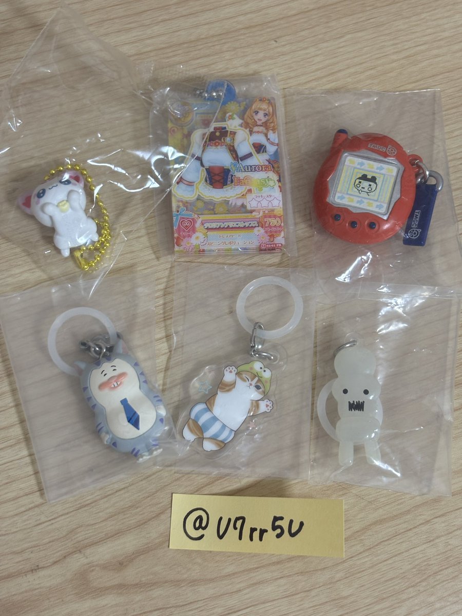 U7rr5U's tweet photo. ガチャガチャ　めじるし　交換　買取

譲:1枚目
求:2枚目

その他ちいかわはプライズ商品などなんでも可です🌟
検索からでもお気軽にお声掛けください！ https://t.co/rlqQdEJU4Q
