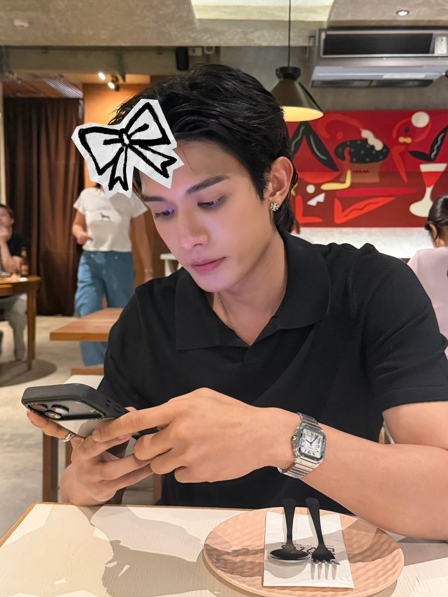 jj_rcp's tweet photo. ครับ ของขวัญ https://t.co/HjF4TYtHRo