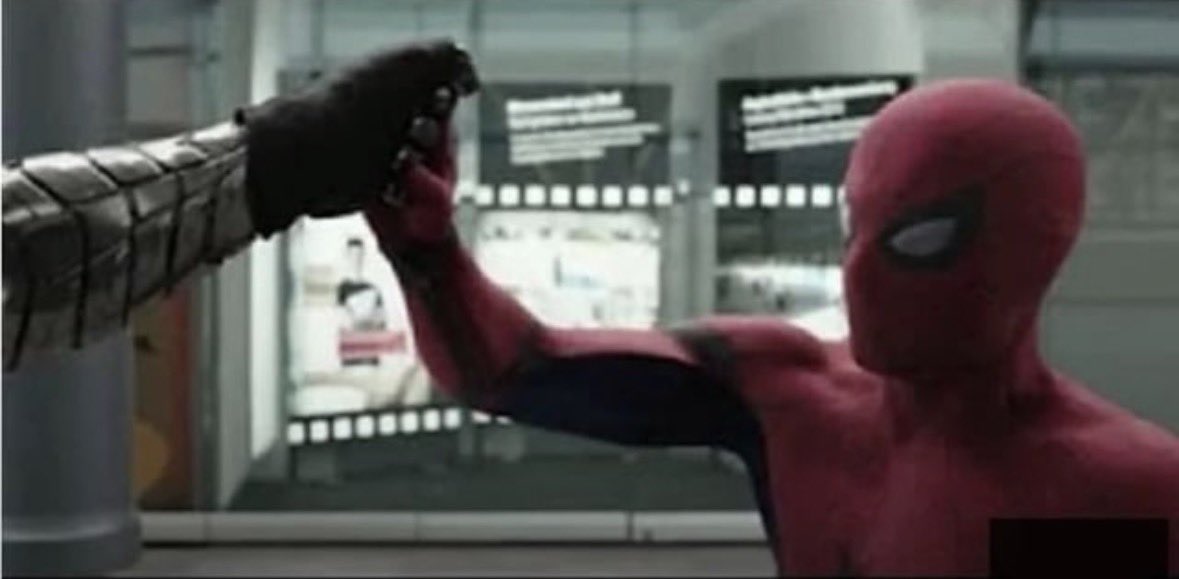 emmywayne64's tweet photo. Who’s physically stronger? Captain America or Spider-Man? https://t.co/0hAGx1v0C4