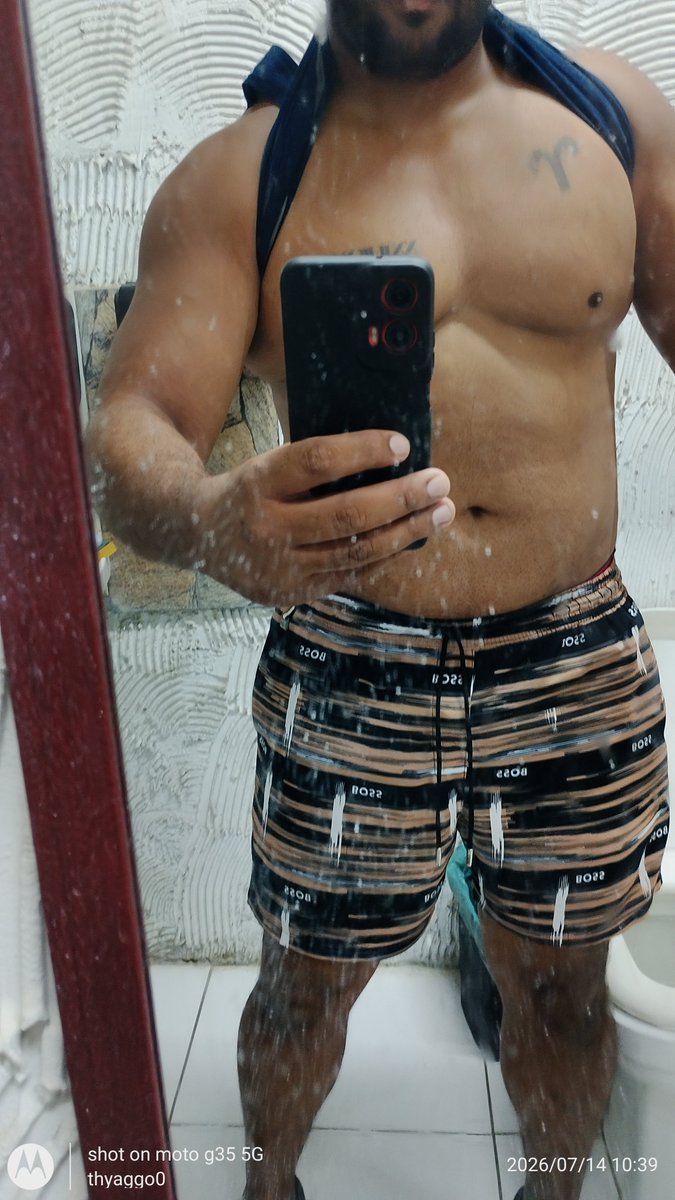 thyaggo0's tweet photo. Corpo em construção https://t.co/YF2z3Yjj77