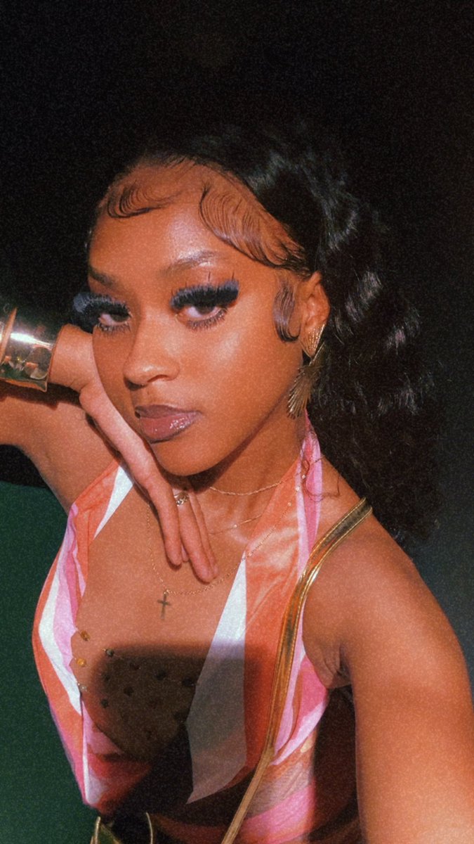 KenneyTijae's tweet photo. Hey twitter😽 https://t.co/qu7oSimOY3