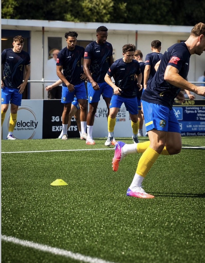 GosportBFC's tweet photo. Final preparations…

#UpTheBoro #UTB https://t.co/8I7Msm1aeZ