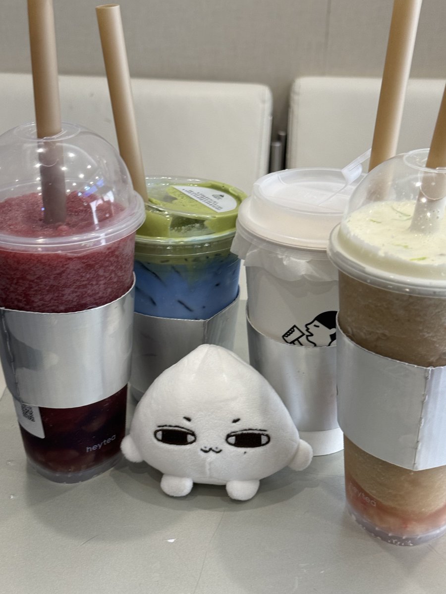 ekzp218's tweet photo. 준만두에 갇힌 밀크티
#HEYTEA https://t.co/4HOyVQaPgq