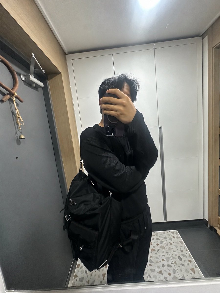 coke5482's tweet photo. 어디든 가고싶을때 https://t.co/M4HW7KZ4oq