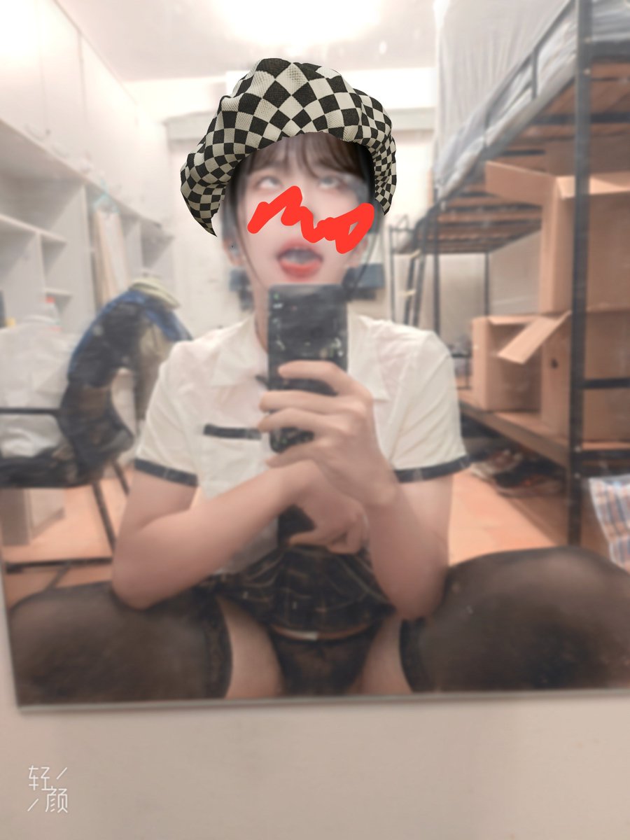 lie14190's tweet photo. 神���不清了。。。 https://t.co/9OHntAmzTW