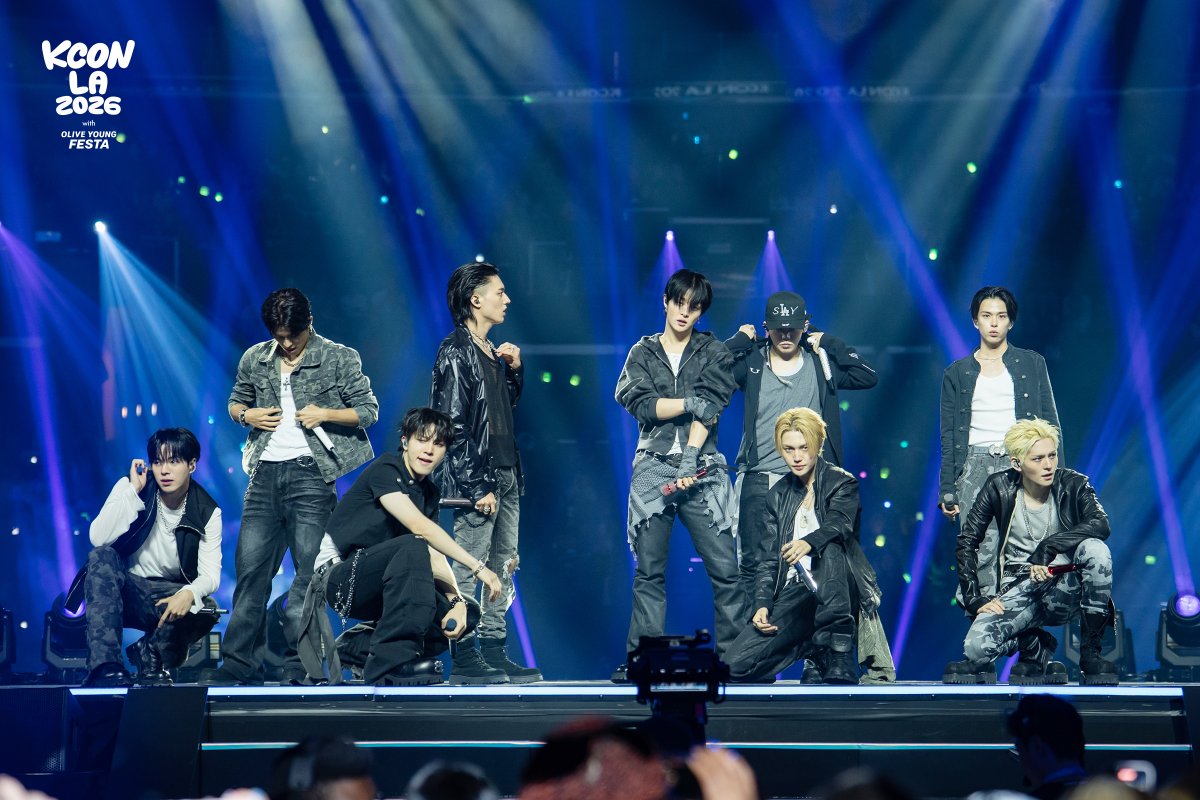 KCON_official's tweet photo. [#KCONLA2026] 📷RECAP: M COUNTDOWN STAGE 

💙 DAY 1
A look back at an unforgettable moment with #TREASURE 

@ygtreasuremaker

-
KCON LA 2026
AUG 14-16
https://t.co/OjhnrK2kXl Arena, LA Convention Center

Let’s #KCON https://t.co/4oREbv6DNJ